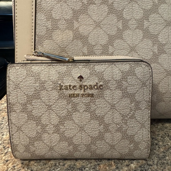 Kate Spade Cream and Tan Tote Bag with Wallet